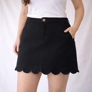 Lilly Pulitzer Black Scalloped Skort - Size 0